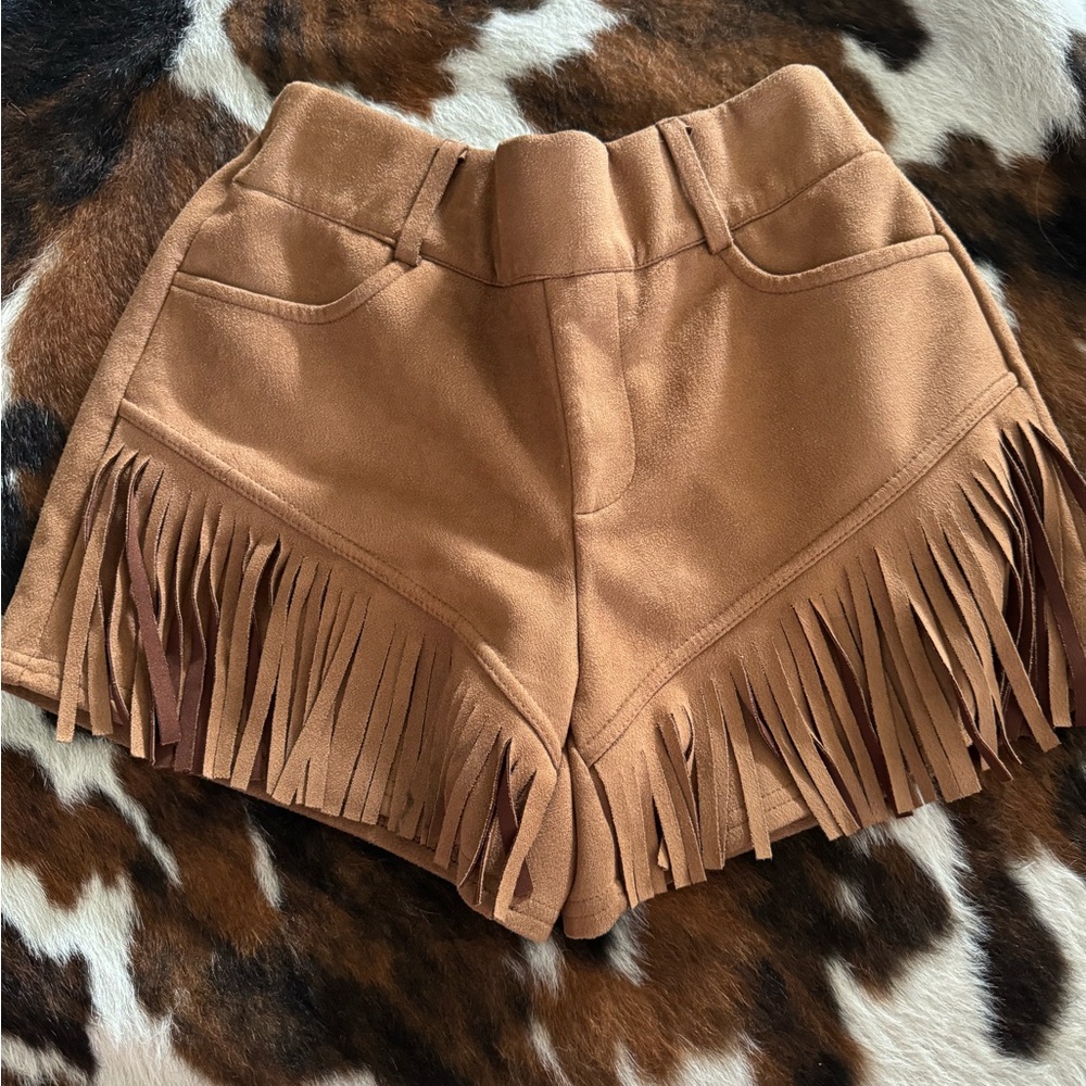 Suede Fringe Shorts 😍🌵❤️‍🔥🤠
